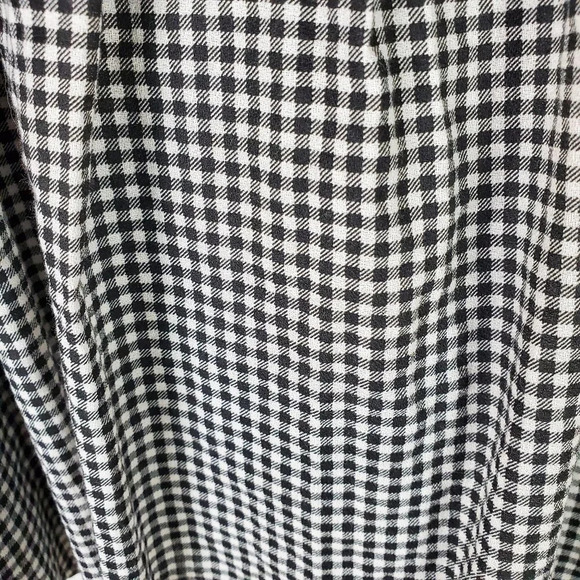 2/$25 Old Navy Mini Skirt  Pleated Small Blk White Check - Picture 6 of 10
